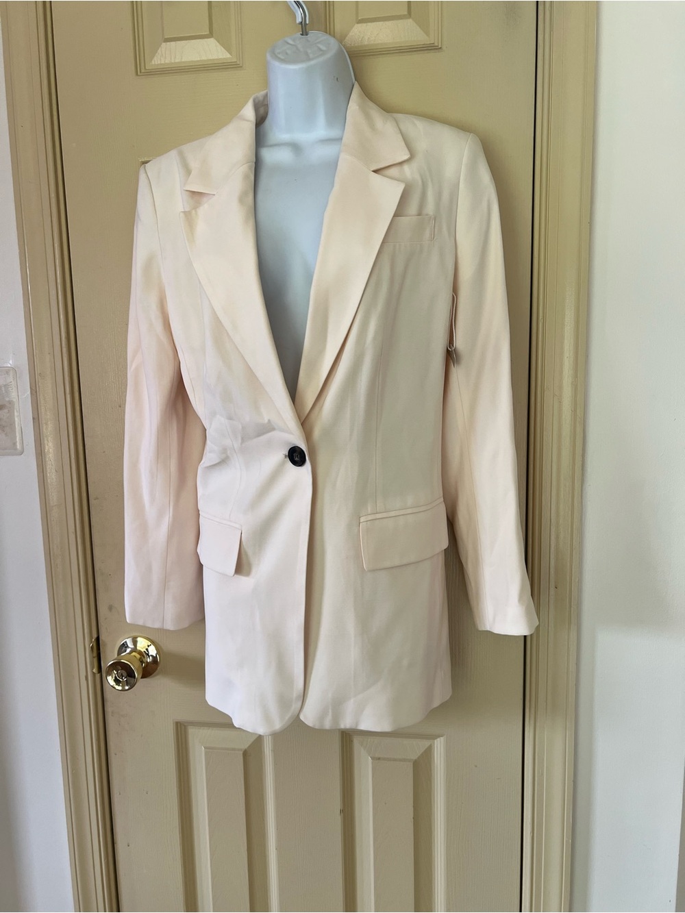 Worthington Single-Button Notch-Lapel Blazer in Pale Cream